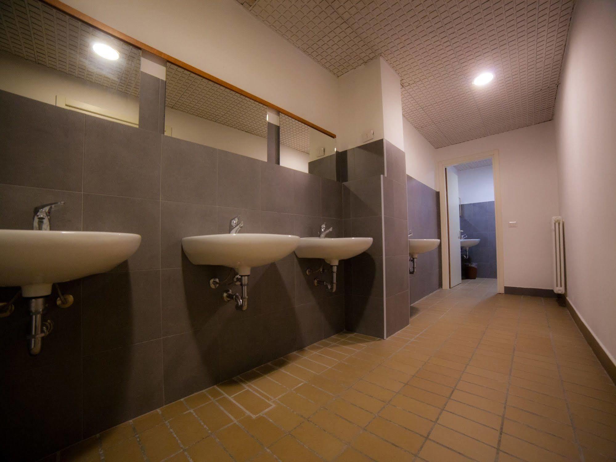 New Generation Hostel Citta Studi Milano Exterior foto